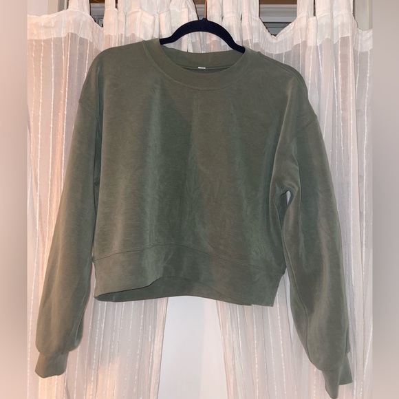 LULULEMON size 4 green crewneck - Picture 1 of 3
